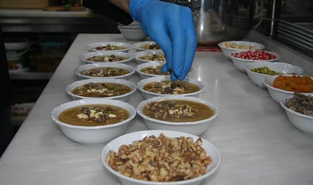 Aşure için gerekli malzemelere ilgi arttı