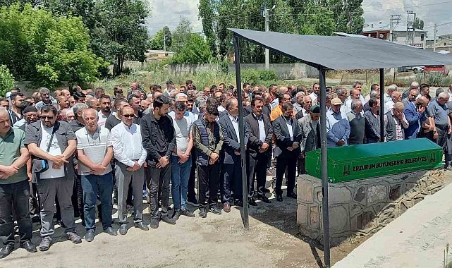 Baba-oğul gözyaşlarıyla uğurlandı