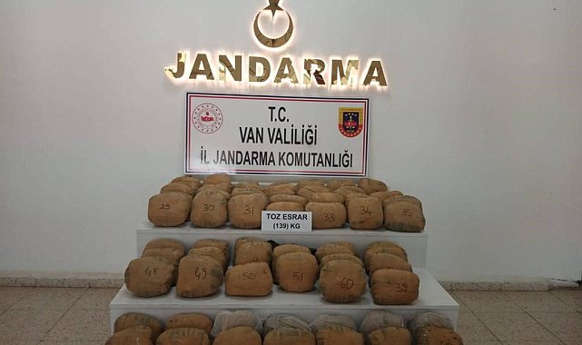 Başkale'de 139 kilo toz esrar ele geçirildi