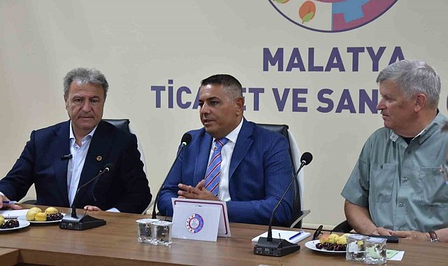 Başkan Sadıkoğlu, depremzede firmaların ürün stokunun alınmasını talep etti