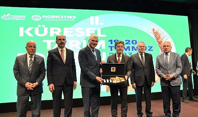 Başkan Sekmen küresel tarım forumunda konuştu