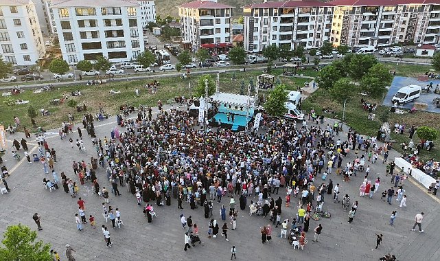 Bingöl'deki Çocuk Şenliği'nde renkli görüntüler yaşandı