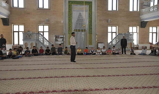 Bulanık'ta yaz Kur'an kursları açıldı
