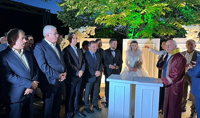 Çakmak Ailesi'nin mutlu günü