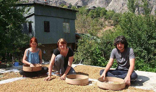 Çiftlikte çalışarak tatil