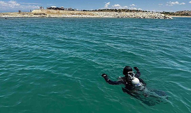 Deniz polisi, boğulmalara karşı halkı bilgilendiriyor