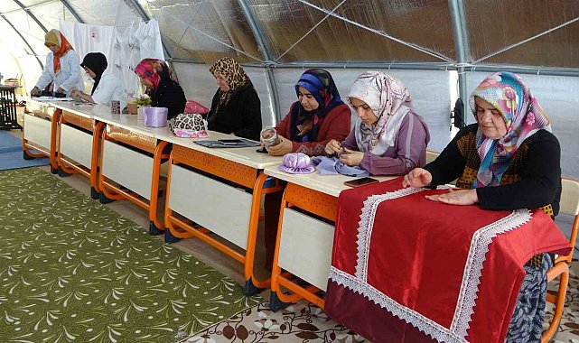 Depremzede kadınlar kooperatif çatısında yeniden üretime başladı