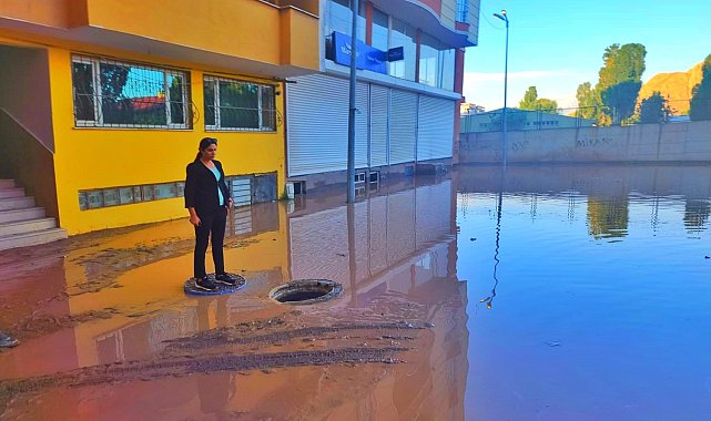 Doğubayazıt'ta selin yaraları sarılıyor