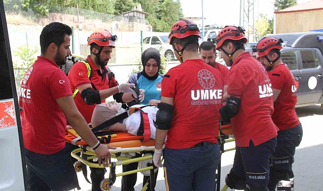 Elazığ'da yangın tatbikatı gerçeğini aratmadı
