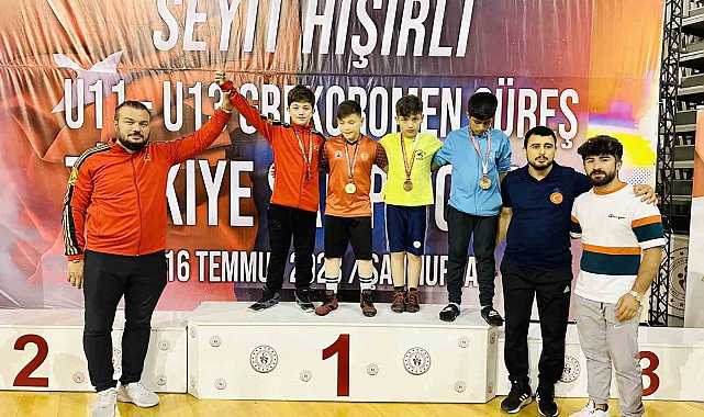 Erzincanlı güreşçi Türkiye ikincisi oldu