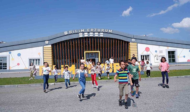 Erzurum Bilim'de geleceğin bilim insanları yetişiyor