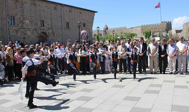 Erzurum Kültür ve Sanat Şenliği başladı