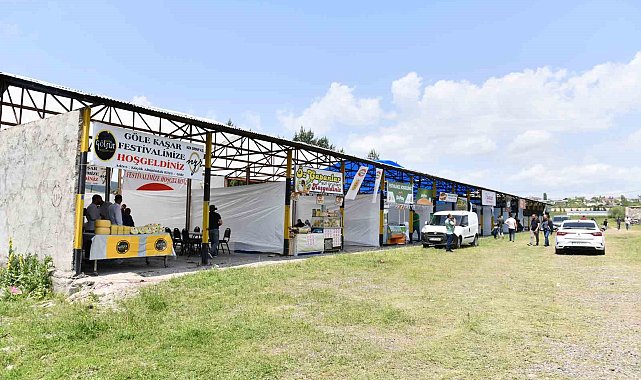 Esenyurt Belediye Başkanı Bozkurt Göle Kültür ve Kaşar Festivali'nde