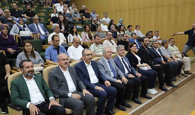 FÜ'de 15 Temmuz Konferansı düzenlendi