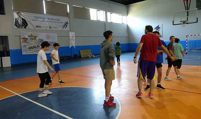 Geleceğin basketbolcuları Tatvan'da yetişiyor