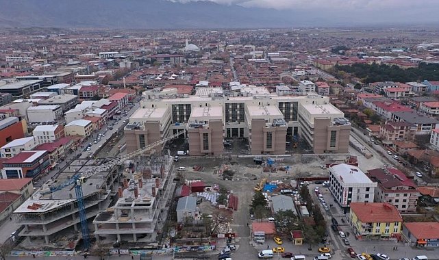 Güven endeksi hizmet, perakende ticaret ve inşaat sektörlerinde düştü