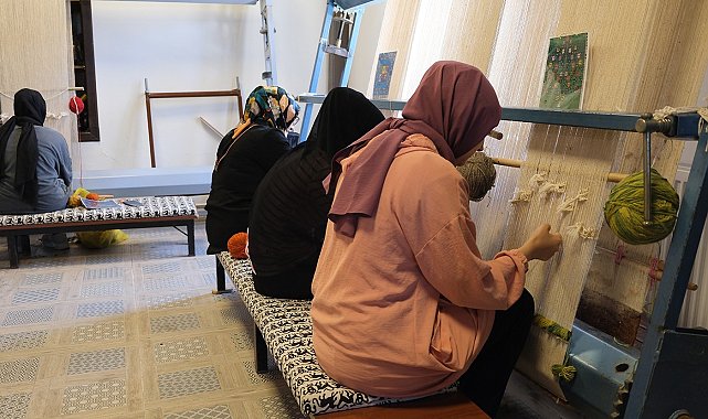 Halı dokuma kursuna yoğun ilgi