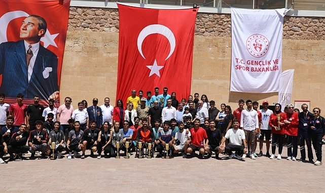 İshak Paşa Sarayı dağ koşusu yapıldı