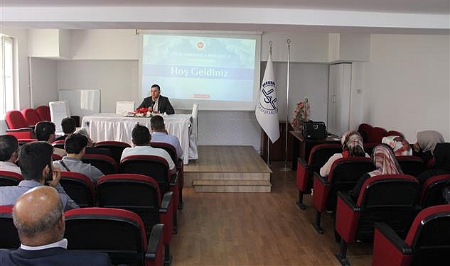 Kars Müftülüğü "Din İstismarı İle Mücadele Konferansı" düzenledi