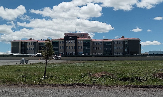 Kars'ta Adliye binasına dolmuş seferleri isteniyor
