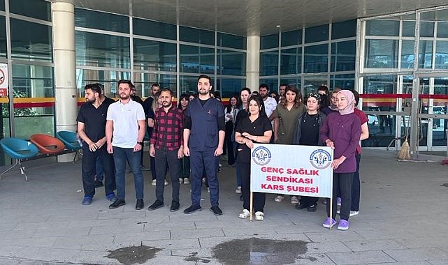 Kars'ta Genç Sağlık Sen'den basın açıklaması
