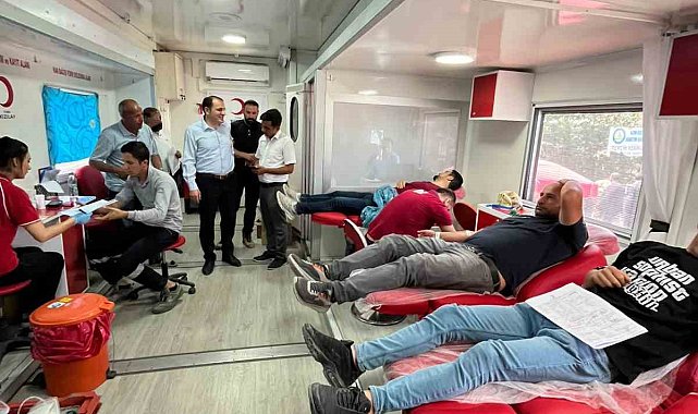 Kaymakam Türker'den kan bağışı