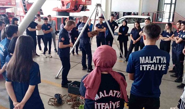 Malatya itfaiyesinden stajyer öğrencilere uygulamalı eğitim