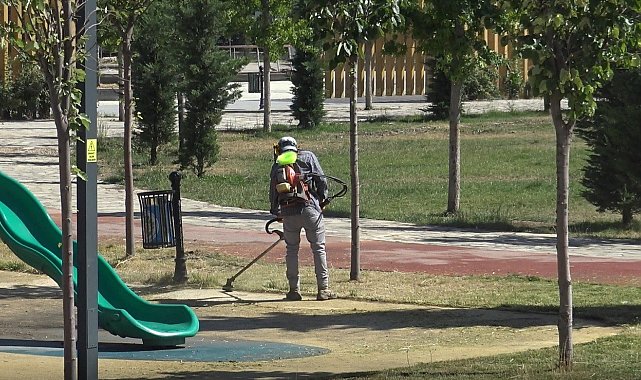 Malatya'da parkların bakım ve onarımları sürüyor