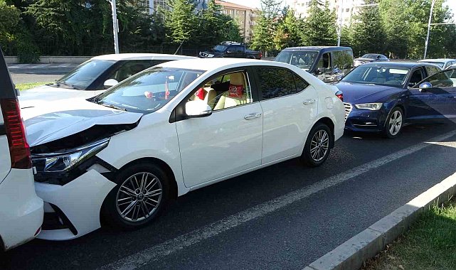 Malatya'da zincirleme kaza: 4 araç birbirine girdi