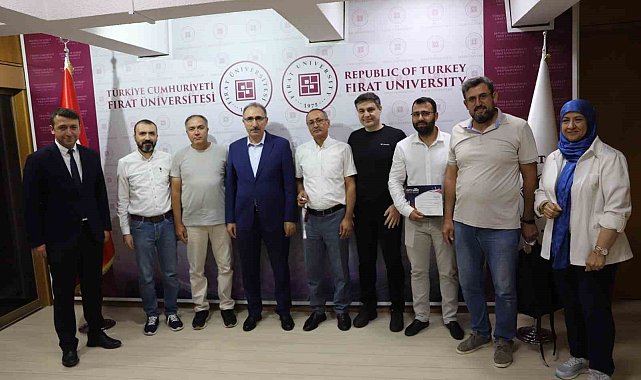 Rektör Göktaş başaralı akademisyenleri ödüllendirdi