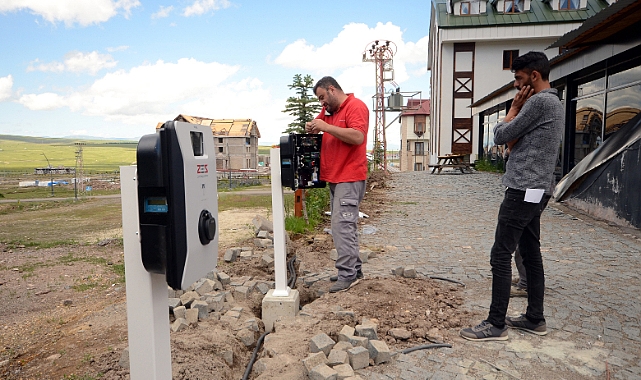 Sarıkamış'ta elektrikli araçlar için şarj istasyonu kuruldu