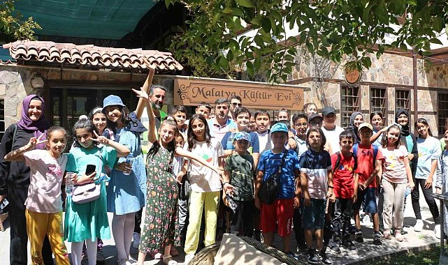 Semt konağı öğrencileri sanat sokağını gezdi
