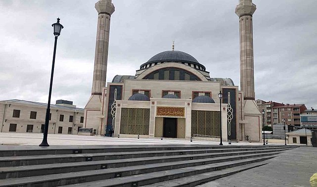 Sultan Alparslan Külliyesi açılmayı bekliyor