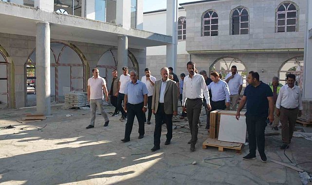 Tuşba'nın ödüllü projesi 'Bedesten Çarşısı' yatırımcısını bekliyor