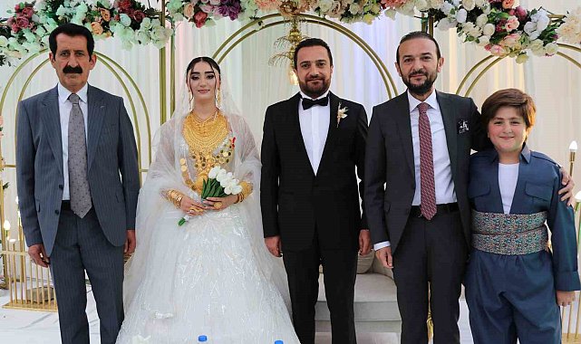 Van'da dillere destan düğün töreni