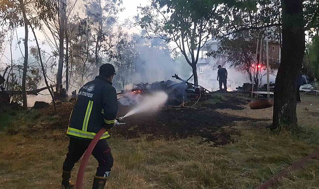 Van'da itfaiye ekipleri 18 saatte 18 yangına müdahale etti