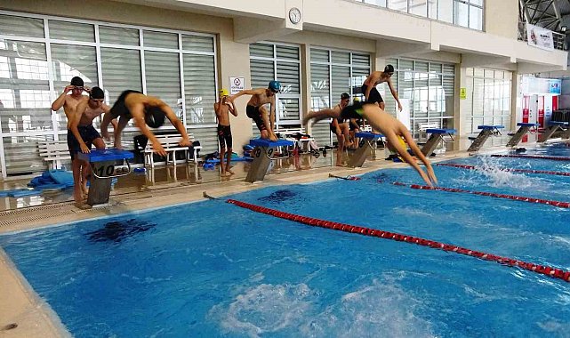 Van'da Olimpik Yüzme Havuzuna yoğun ilgi