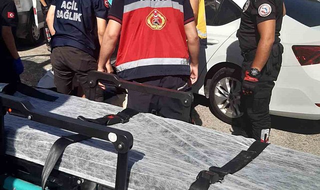 Van'da otomobil ile cip çarpıştı: 2 yaralı