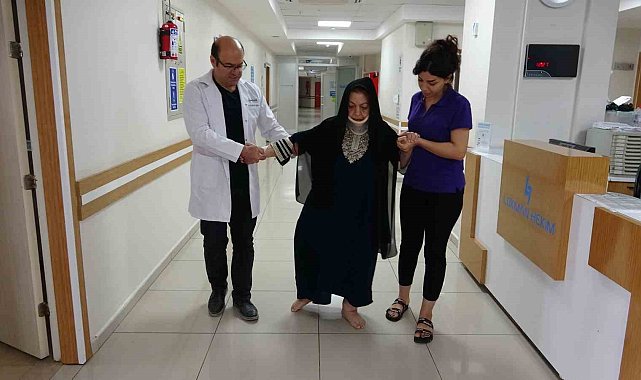 Yatağa mahkum Iraklı kadın 3 yıl sonra ilk adımını attı