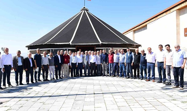 Yeşilyurt&#039;ta Muhtarlarla istişare toplantısı