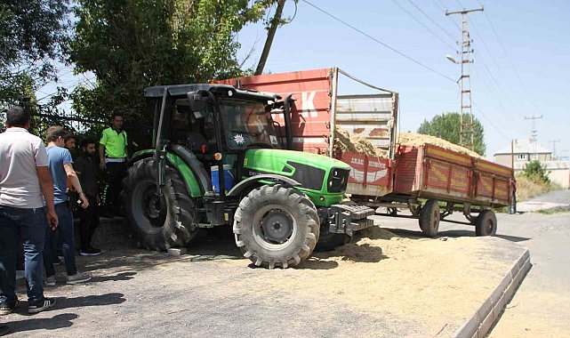 Yol kenarında bekleyenlere traktör çarptı: 1 ölü, 2 yaralı
