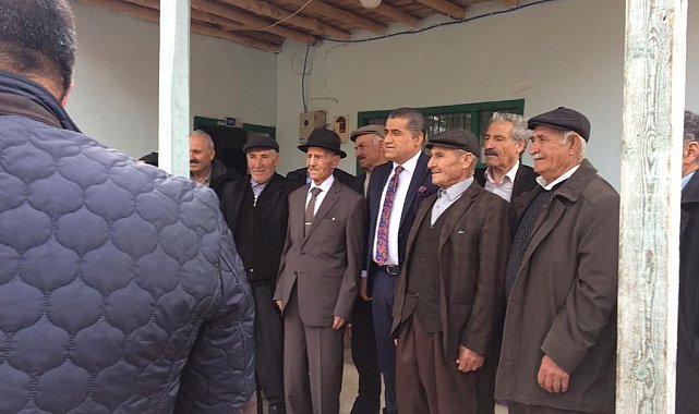 Yüksekova'nın ilk öğretmeni Mustafa Kaya 98 yaşında hayatını kaybetti