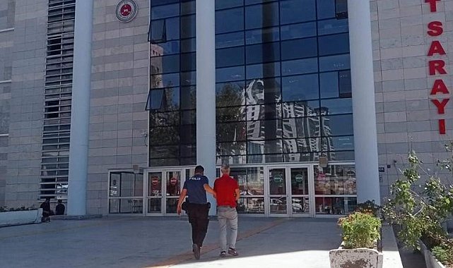 24 ayrı suçtan aranan şüpheli hırsızlık yapınca yakayı ele verdi
