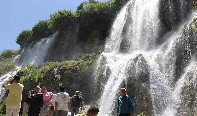 'Eyyam-ı Bahur' sıcakları Erzincan'da etkisini artırdı