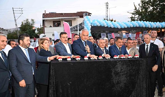 Bakan Ersoy: "Malatya ayağa kalkana kadar buradayız"