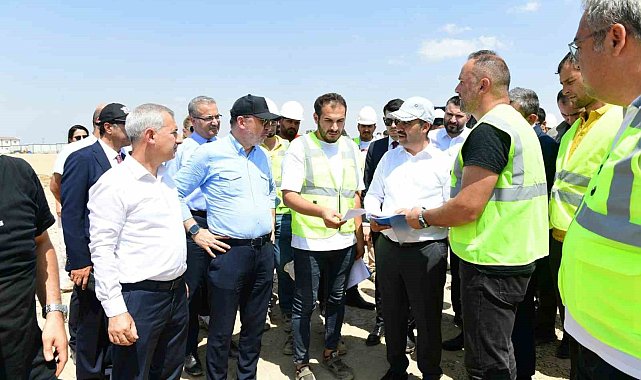 Bakan Kacır: "1 milyar 400 milyon TL tutarında bir yatırımı Malatya'mıza kazandırıyoruz"
