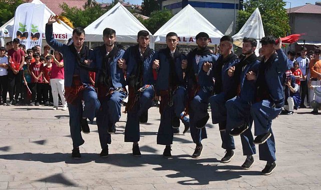 Bitlis'in düşman işgalinden kurtuluşunun 107. yıl dönümü kutlamaları