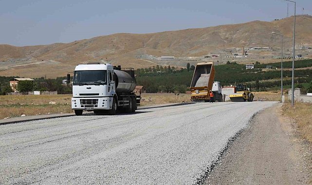 Bulgurlu Mahallesi'nde asfalt çalışması