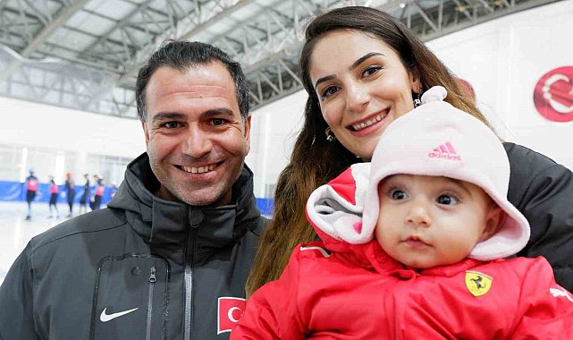 Buzun minik prensesi Alisa Alara