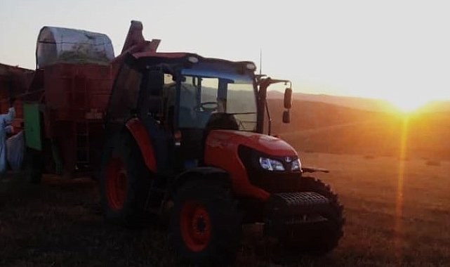 Çiftçilerin yem ve saman seferberliği